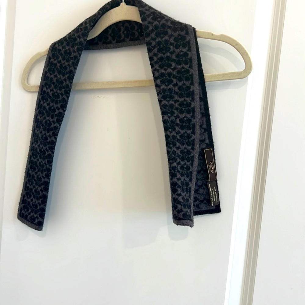 Coach neck scarf